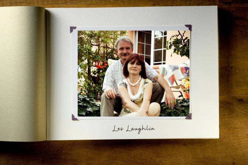 album photo couple Laughlin Inheritance games Barnes résumé livre young adult spoil